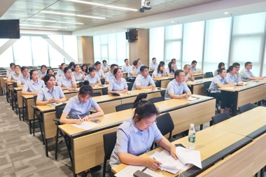 搭建学习平台  助力青年成长